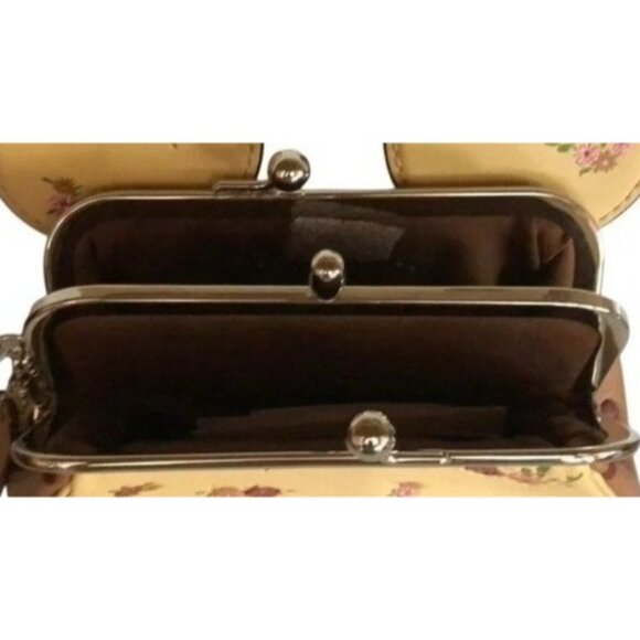 Coach 2018 X Disney Minnie Mouse Yellow Leather Kisslock Wristlet Limited Editio - Picture 6 of 12